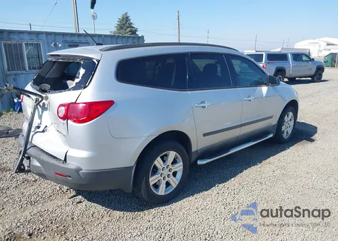 2010 Chevrolet Traverse Ls из США, поврежденный, VIN 1GNLVEED7AS104912